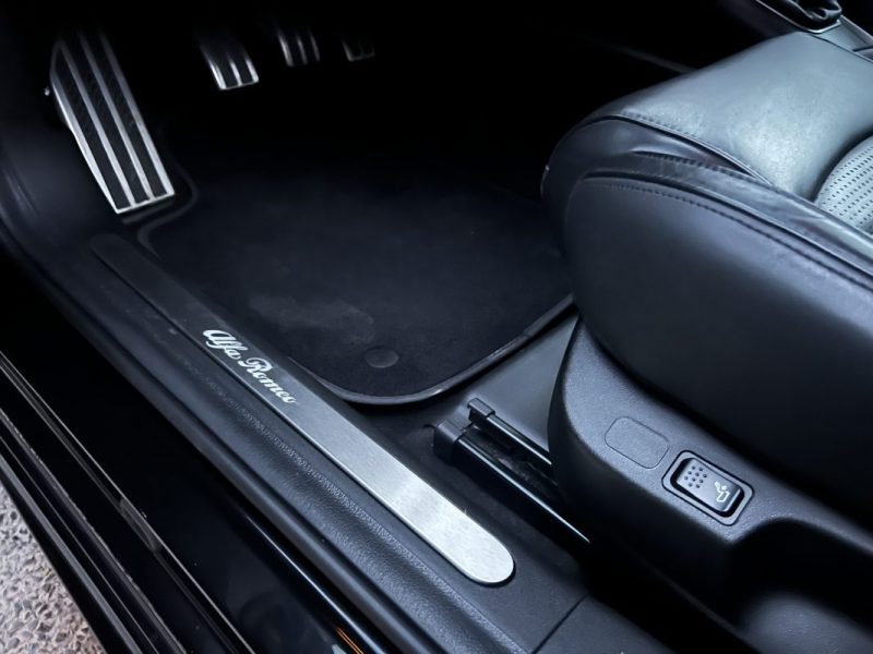 ALFA ROMEO GIULIETTA 3 III PHASE 2 EXCLUSIVE 1.6 JTDM 105 Cv 1ERE MAIN / 51 100 Kms - GARANTIE 1 AN