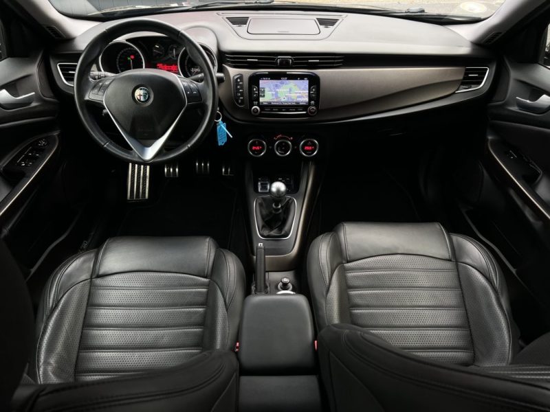 ALFA ROMEO GIULIETTA 3 III PHASE 2 EXCLUSIVE 1.6 JTDM 105 Cv 1ERE MAIN / 51 100 Kms - GARANTIE 1 AN
