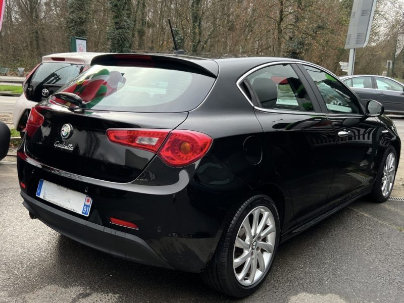 ALFA ROMEO GIULIETTA 3 III PHASE 2 EXCLUSIVE 1.6 JTDM 105 Cv 1ERE MAIN / 51 100 Kms - GARANTIE 1 AN