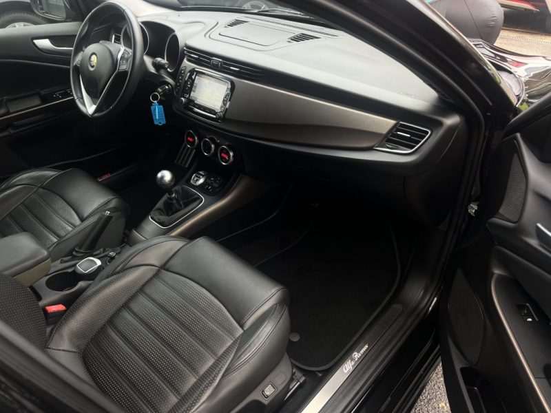 ALFA ROMEO GIULIETTA 3 III PHASE 2 EXCLUSIVE 1.6 JTDM 105 Cv 1ERE MAIN / 51 100 Kms - GARANTIE 1 AN