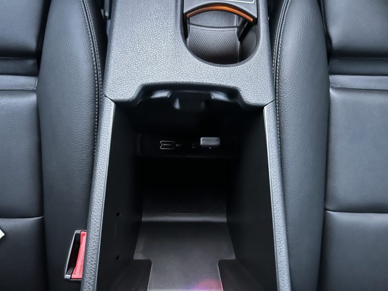 MERCEDES GLA PHASE 2 II 180 1.6i 122 Cv 1ERE MAIN / 3 900 Kms REELS ORIGINE FRANCE - GARANTIE 1 AN