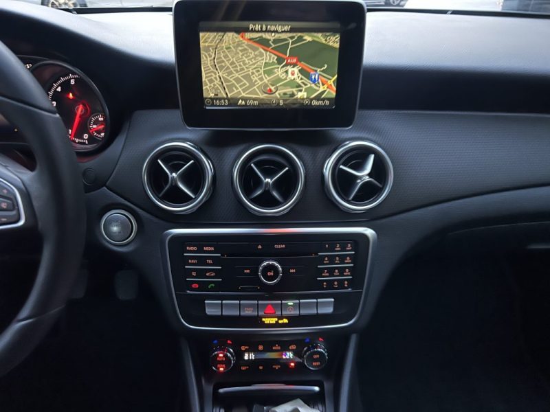 MERCEDES GLA PHASE 2 II 180 1.6i 122 Cv 1ERE MAIN / 3 900 Kms REELS ORIGINE FRANCE - GARANTIE 1 AN