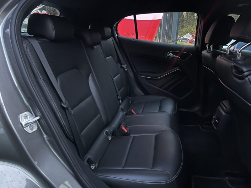 MERCEDES GLA PHASE 2 II 180 1.6i 122 Cv 1ERE MAIN / 3 900 Kms REELS ORIGINE FRANCE - GARANTIE 1 AN