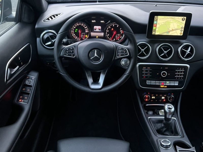 MERCEDES GLA PHASE 2 II 180 1.6i 122 Cv 1ERE MAIN / 3 900 Kms REELS ORIGINE FRANCE - GARANTIE 1 AN