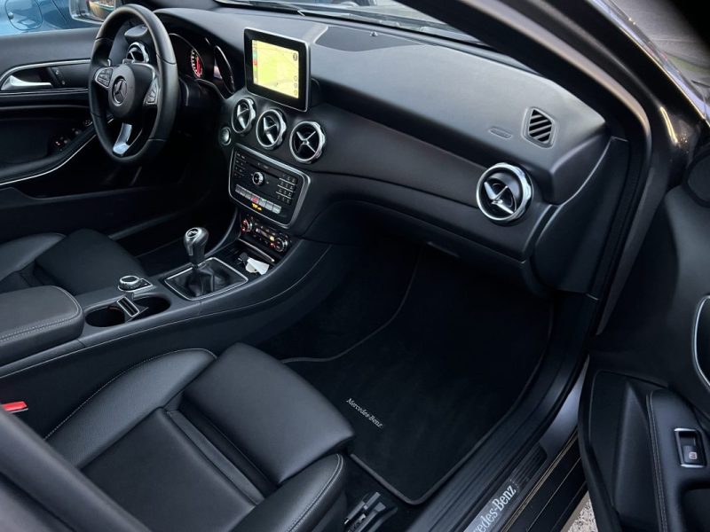 MERCEDES GLA PHASE 2 II 180 1.6i 122 Cv 1ERE MAIN / 3 900 Kms REELS ORIGINE FRANCE - GARANTIE 1 AN