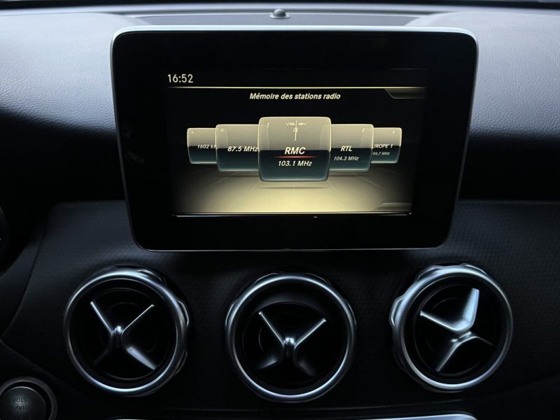 MERCEDES GLA PHASE 2 II 180 1.6i 122 Cv 1ERE MAIN / 3 900 Kms REELS ORIGINE FRANCE - GARANTIE 1 AN