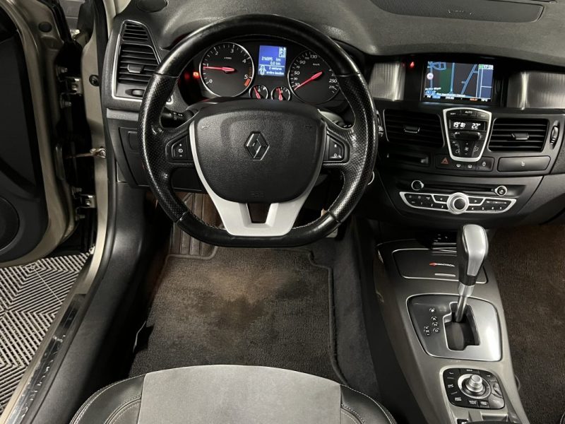 RENAULT LAGUNA 3 III PHASE 2 GT ESTATE 2.0 DCI 175 4CONTROL BOITE AUTO ATTELAGE GPS BOSE CRIT AIR 2