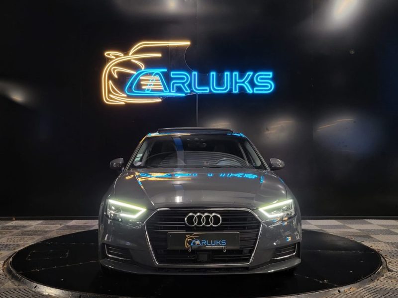 AUDI A3 SPORTBACK 35 TFSI 150CH S TRONIC 7 DESIGN LUXE / TOIT OUVRANT + SIEGES CHAUFFANT + VOLANT MEPLAT /