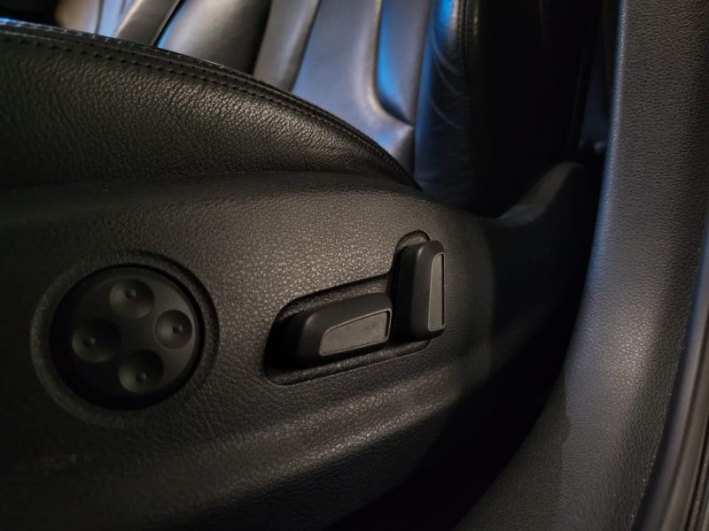 AUDI A3 SPORTBACK 35 TFSI 150CH S TRONIC 7 DESIGN LUXE / TOIT OUVRANT + SIEGES CHAUFFANT + VOLANT MEPLAT /