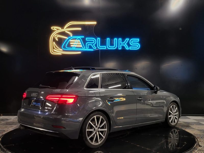 AUDI A3 SPORTBACK 35 TFSI 150CH S TRONIC 7 DESIGN LUXE / TOIT OUVRANT + SIEGES CHAUFFANT + VOLANT MEPLAT /