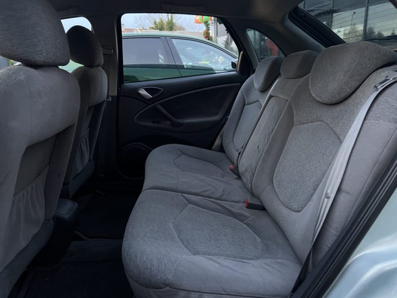 CITROEN C5 EXCLUSIVE 2.0 i 140 Cv SUSPENSION HYDRACTIVE PILOTEE