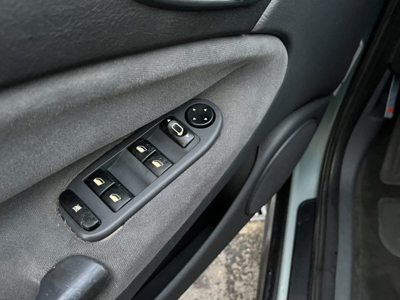 CITROEN C5 EXCLUSIVE 2.0 i 140 Cv SUSPENSION HYDRACTIVE PILOTEE