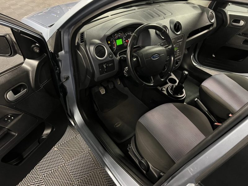 FORD FUSION 1.4 TDCI 68 Cv 5 PORTES / CLIM BLUETOOTH ATTELAGE - PAIEMENT EN 4 FOIS PAR CB POSSIBLE