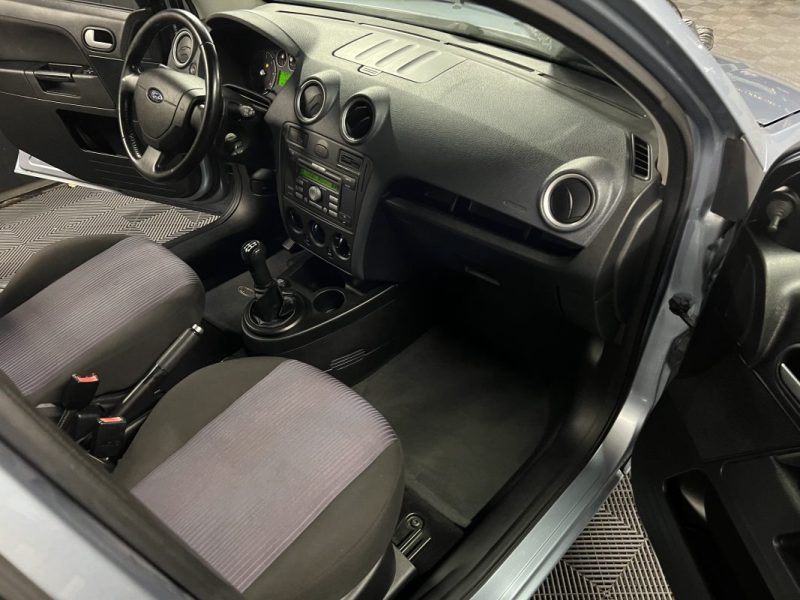 FORD FUSION 1.4 TDCI 68 Cv 5 PORTES / CLIM BLUETOOTH ATTELAGE - PAIEMENT EN 4 FOIS PAR CB POSSIBLE