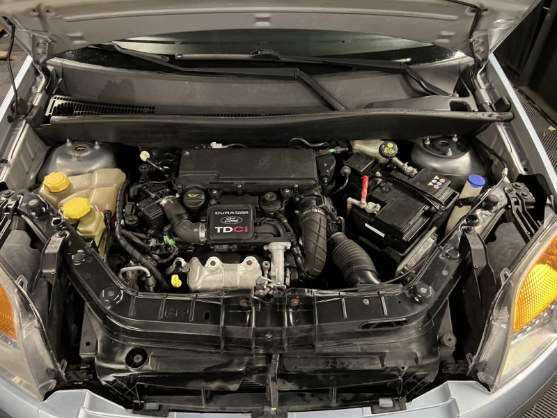 FORD FUSION 1.4 TDCI 68 Cv 5 PORTES / CLIM BLUETOOTH ATTELAGE - PAIEMENT EN 4 FOIS PAR CB POSSIBLE