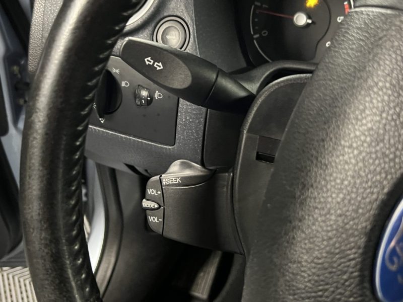 FORD FUSION 1.4 TDCI 68 Cv 5 PORTES / CLIM BLUETOOTH ATTELAGE - PAIEMENT EN 4 FOIS PAR CB POSSIBLE