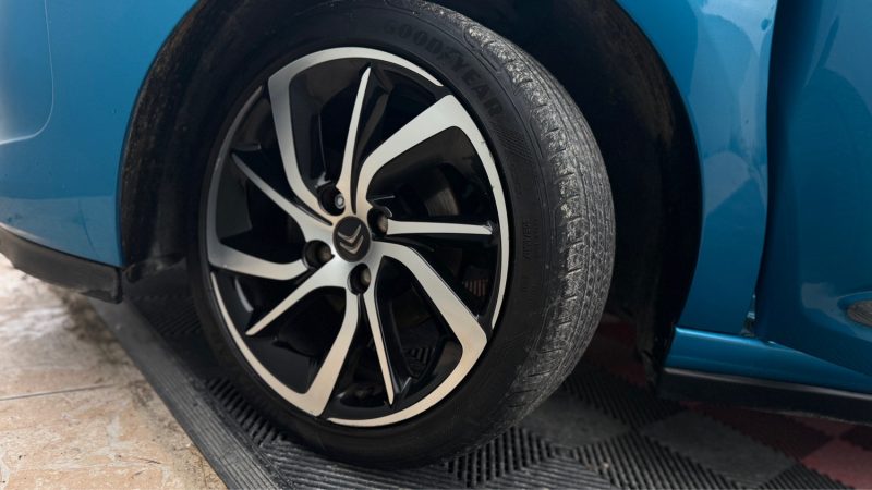 CITROEN DS3 1.2  E THP 110 CV SO CHIC  2015