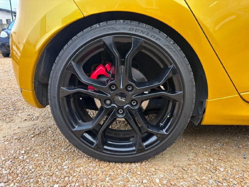 RENAULT CLIO IV RS - 200ch essence 1.6 16V Turbo Cup phase 1