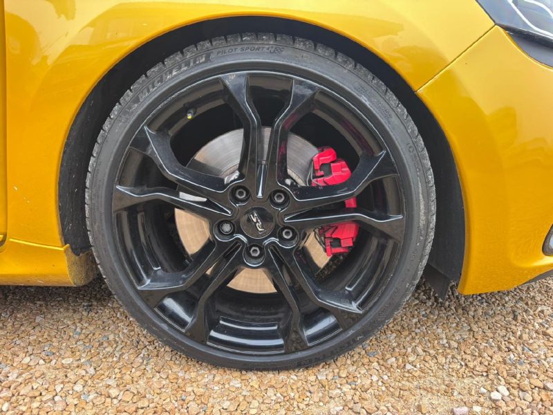 RENAULT CLIO IV RS - 200ch essence 1.6 16V Turbo Cup phase 1