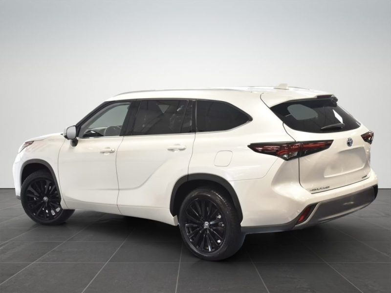 TOYOTA HIGHLANDER 2.5 VVTI 248 HYBRID 4WD-I CVT LOUNGE R1836