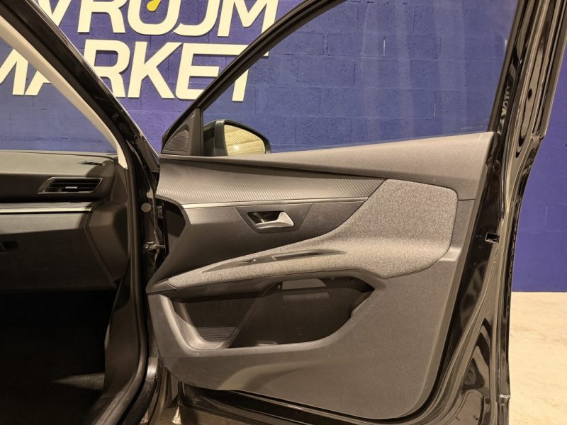 PEUGEOT 3008 1.6 BlueHDI 120CH /BOITE AUTO /ACTIVE BUSINESS /VIRTUAL COCKPIT /CARPLAY /2017