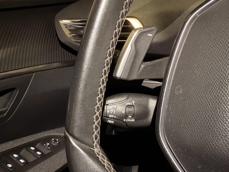 PEUGEOT 3008 1.6 BlueHDI 120CH /BOITE AUTO /ACTIVE BUSINESS /VIRTUAL COCKPIT /CARPLAY /2017