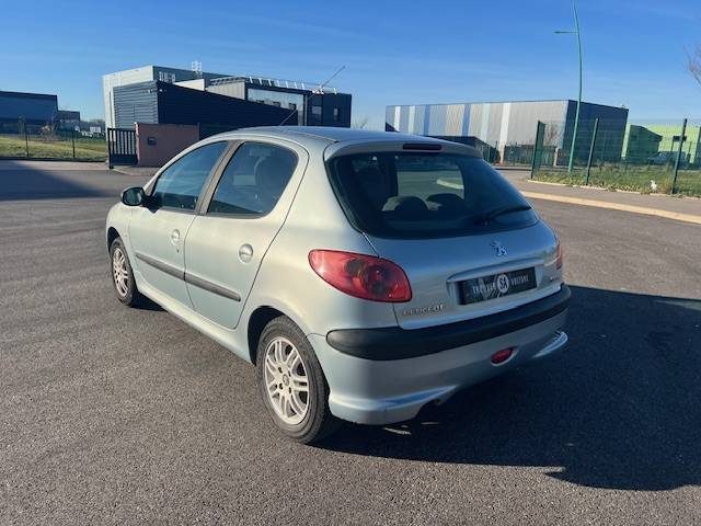 PEUGEOT 206 1.4 L HDI 68 ch CT VIERGE CLIMATISATION