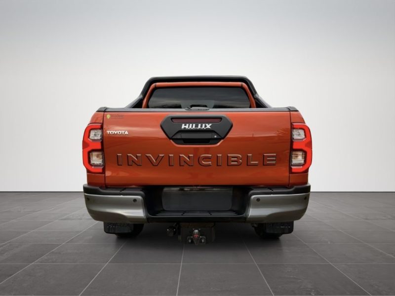 Toyota HILUX 2.8 D-4D INVINCIBLE DOUBLE CAB R1839