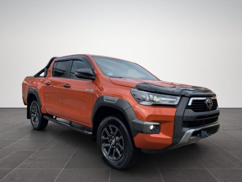 Toyota HILUX 2.8 D-4D INVINCIBLE DOUBLE CAB R1839