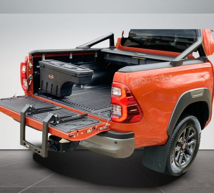 Toyota HILUX 2.8 D-4D INVINCIBLE DOUBLE CAB R1839