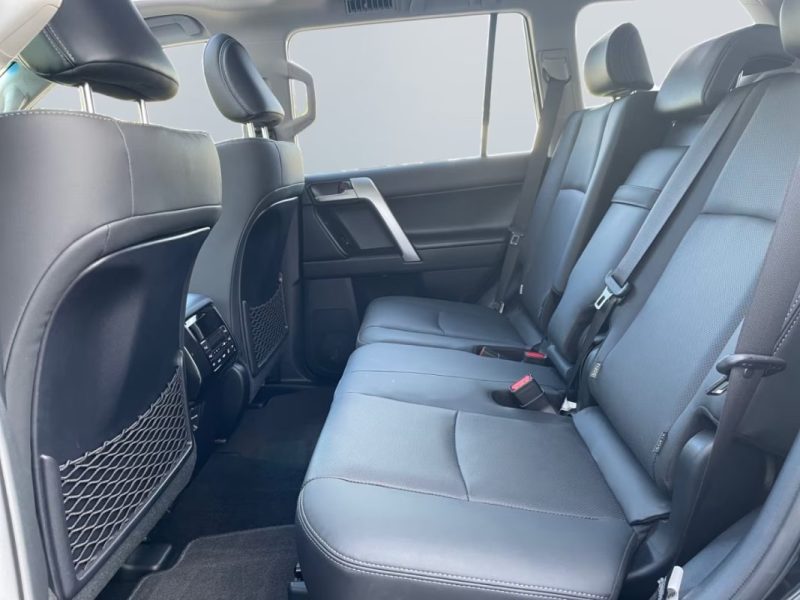 TOYOTA LAND CRUISER 2.8 D4 LOUNGE R1840