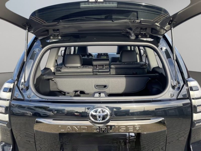 TOYOTA LAND CRUISER 2.8 D4 LOUNGE R1840