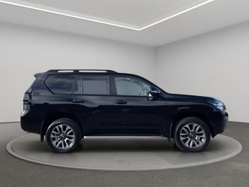 TOYOTA LAND CRUISER 2.8 D4 LOUNGE R1840