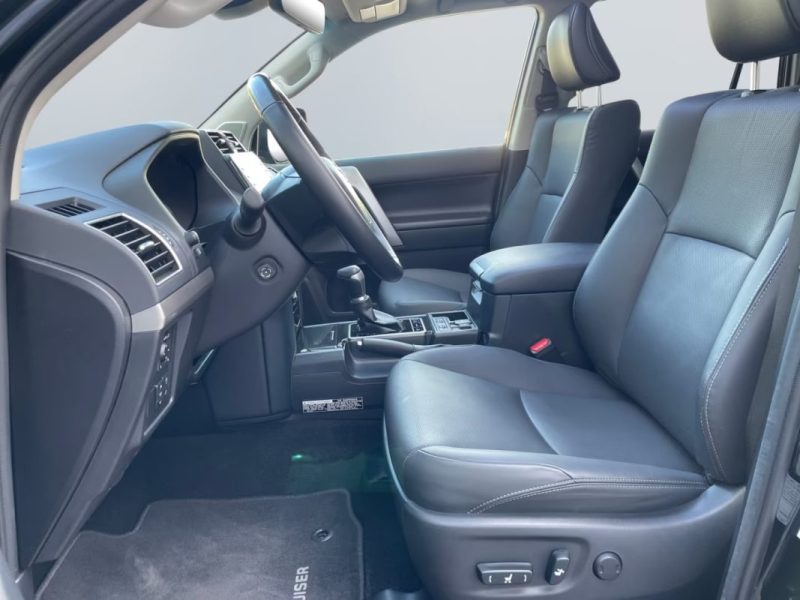 TOYOTA LAND CRUISER 2.8 D4 LOUNGE R1840