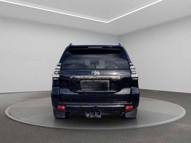 TOYOTA LAND CRUISER 2.8 D4 LOUNGE R1840