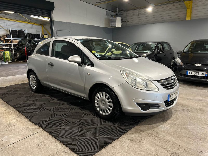 OPEL CORSA ESSENTIEL 1.2 80CH 
