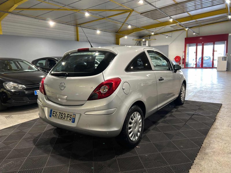OPEL CORSA ESSENTIEL 1.2 80CH 