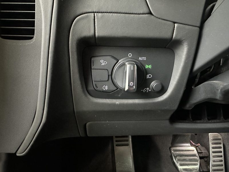 AUDI R8 5.2 V10 570CV FSI  S-TRONIC QUATTRO COUPE  / CAR PLAY / 22 000KMS / 2019