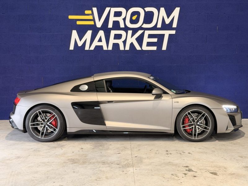 AUDI R8 5.2 V10 570CV FSI  S-TRONIC QUATTRO COUPE  / CAR PLAY / 22 000KMS / 2019