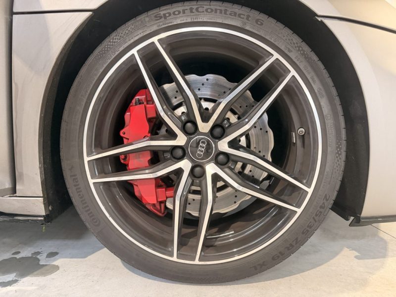 AUDI R8 5.2 V10 570CV FSI  S-TRONIC QUATTRO COUPE  / CAR PLAY / 22 000KMS / 2019