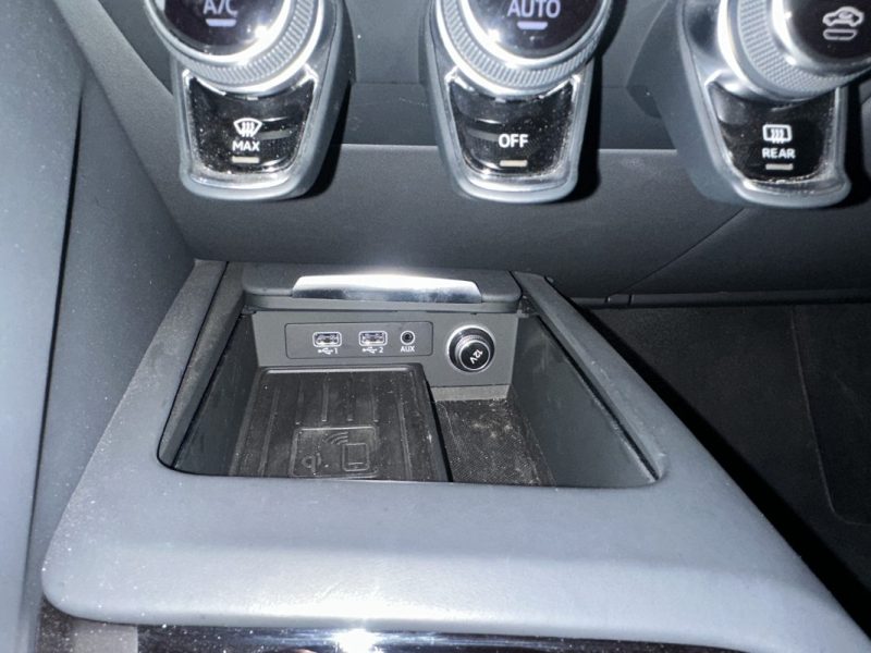 AUDI R8 5.2 V10 570CV FSI  S-TRONIC QUATTRO COUPE  / CAR PLAY / 22 000KMS / 2019