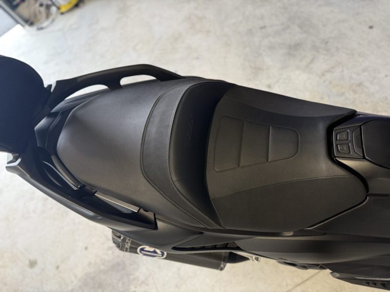 YAMAHA XP T MAX 560 / VARIO OVER RANGE / TERMIGNONI / DOSSERET / BCD / SUPPORT DE PLAQUE /  2019