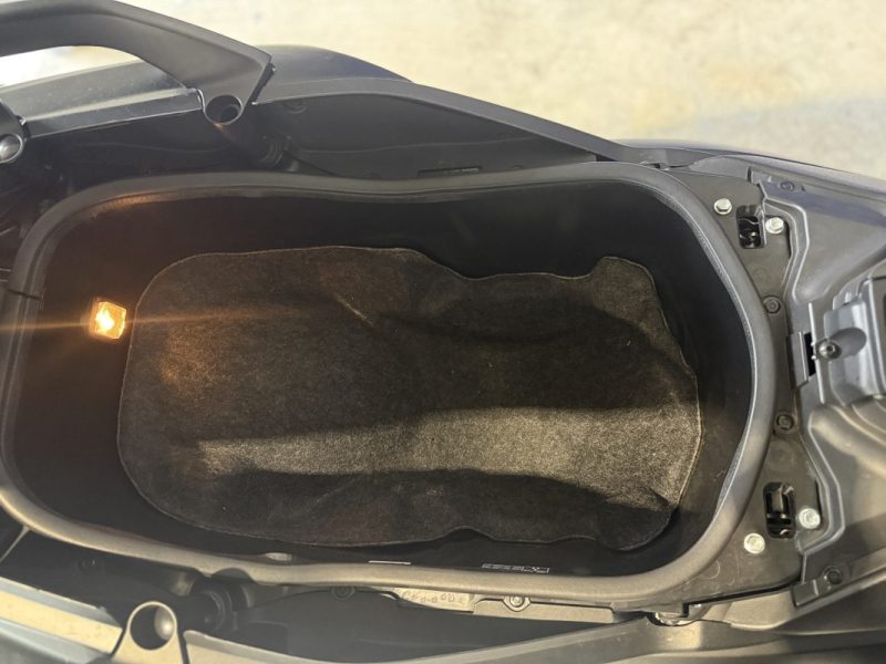 YAMAHA XP T MAX 560 / VARIO OVER RANGE / TERMIGNONI / DOSSERET / BCD / SUPPORT DE PLAQUE /  2019