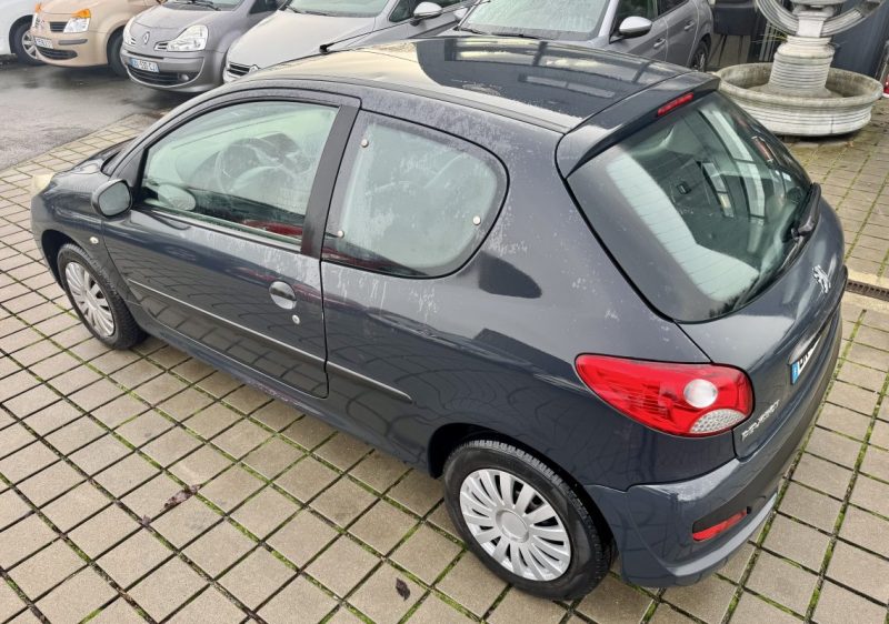 PEUGEOT 206+ 1.1 60CV URBAN 2011 