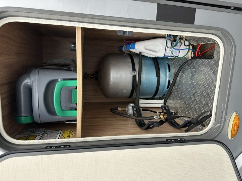 HYMER MLT-570 CROSSOVER 4X4 MERCEDES 190 CV 2023