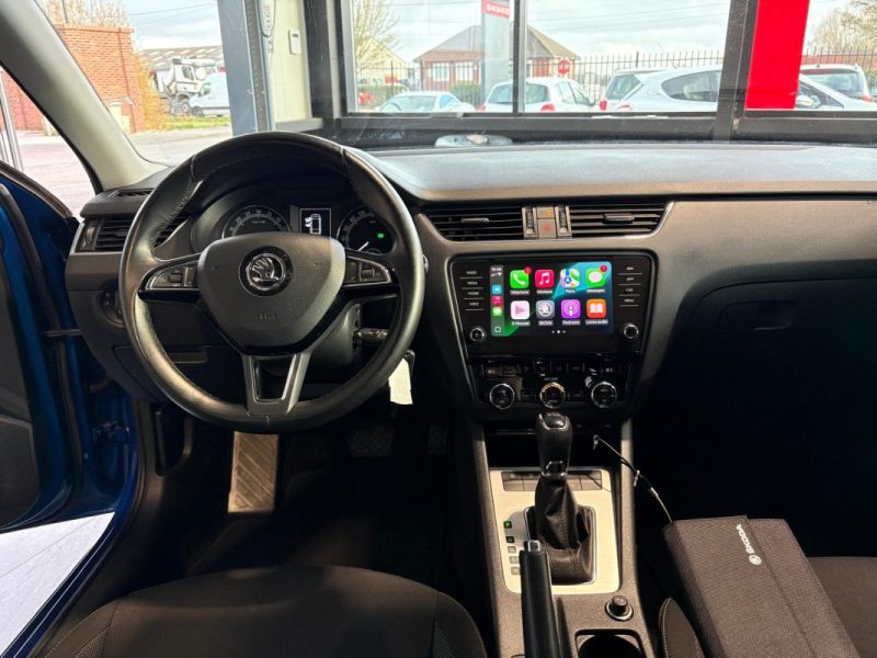 Skoda Octavia 1.6 TDI 116ch 🚗 Suivi 📋 Carplay 📱 🔗 Attelage 🔊 Reprise 🔄 Garantie 🛡️