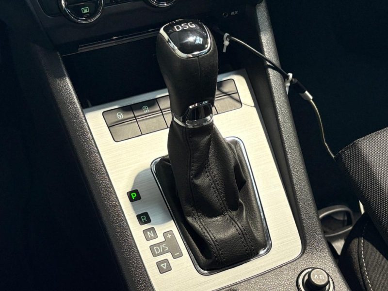 Skoda Octavia 1.6 TDI 116ch 🚗 Suivi 📋 Carplay 📱 🔗 Attelage 🔊 Reprise 🔄 Garantie 🛡️