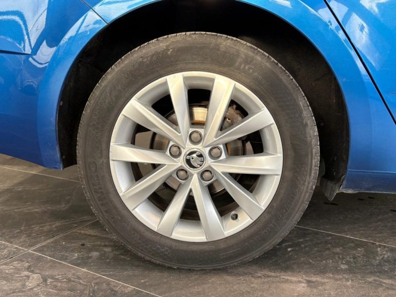 Skoda Octavia 1.6 TDI 116ch 🚗 Suivi 📋 Carplay 📱 🔗 Attelage 🔊 Reprise 🔄 Garantie 🛡️