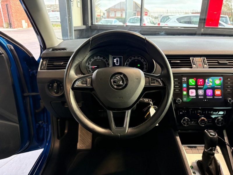 Skoda Octavia 1.6 TDI 116ch 🚗 Suivi 📋 Carplay 📱 🔗 Attelage 🔊 Reprise 🔄 Garantie 🛡️