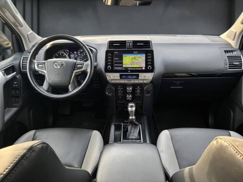 Toyota LAND CRUISER 2.8 204 D-4D S&S LOUNGE BVA 5P R1841